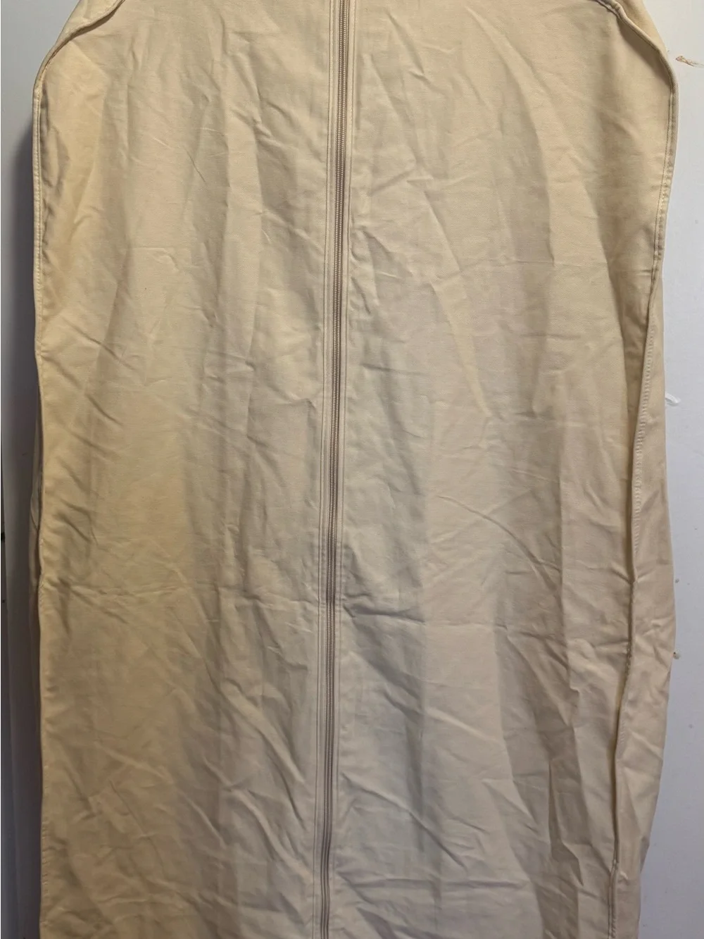 LOUIS VUITTON 💯% Authentic Garment Bag - Ideal for suits, dresses or gowns. EUC.